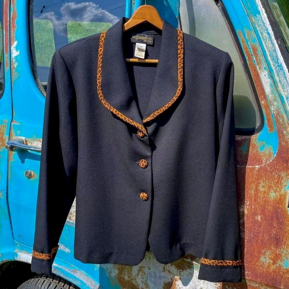90s requirements. black cropped blazer w/ leopard print satin piping & buttons